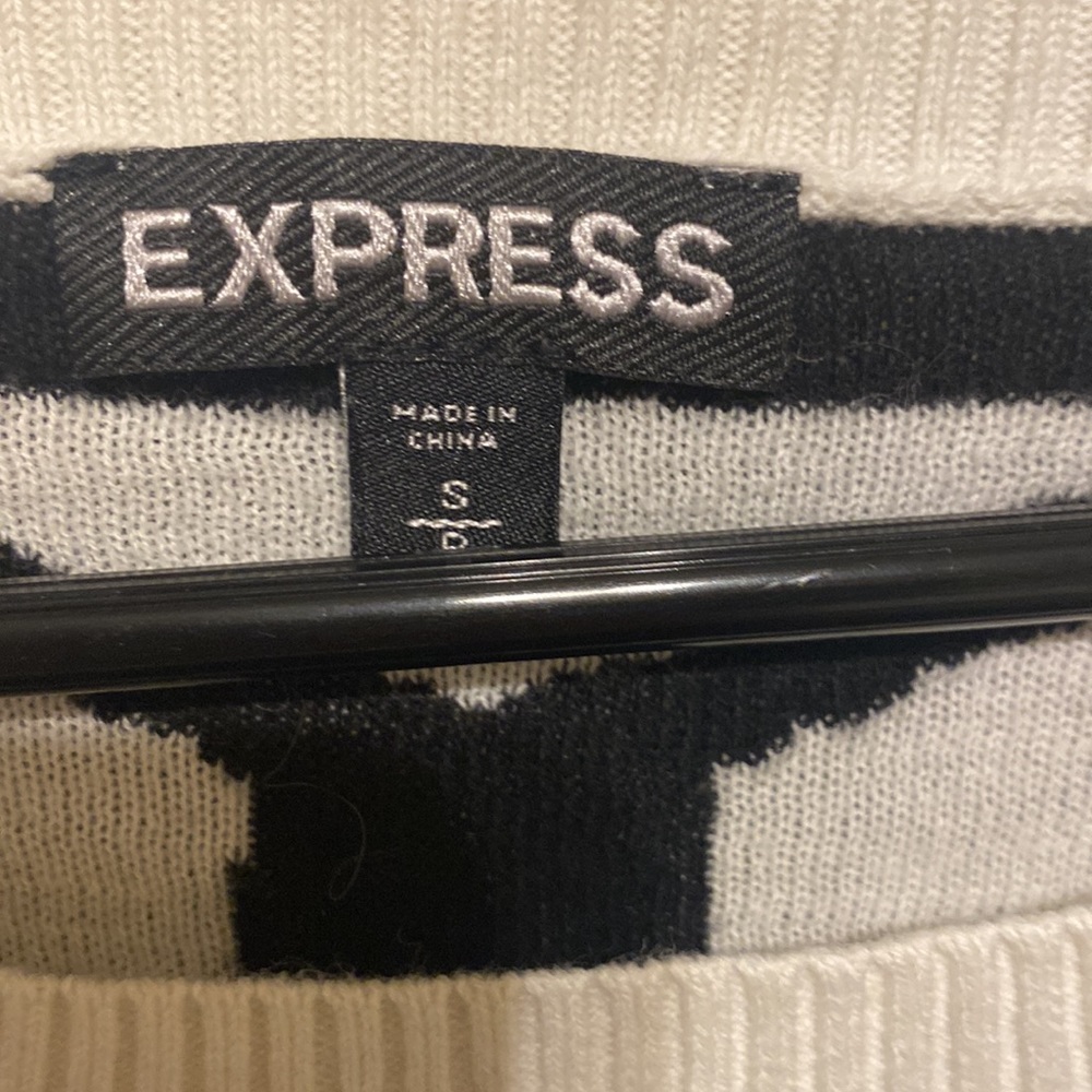 🖤 EXPRESS 🖤 - Picture 3 of 4